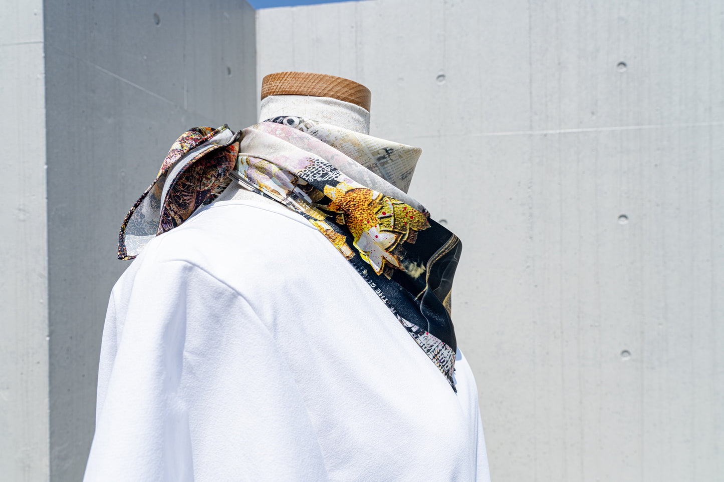 スカーフ60×60 E