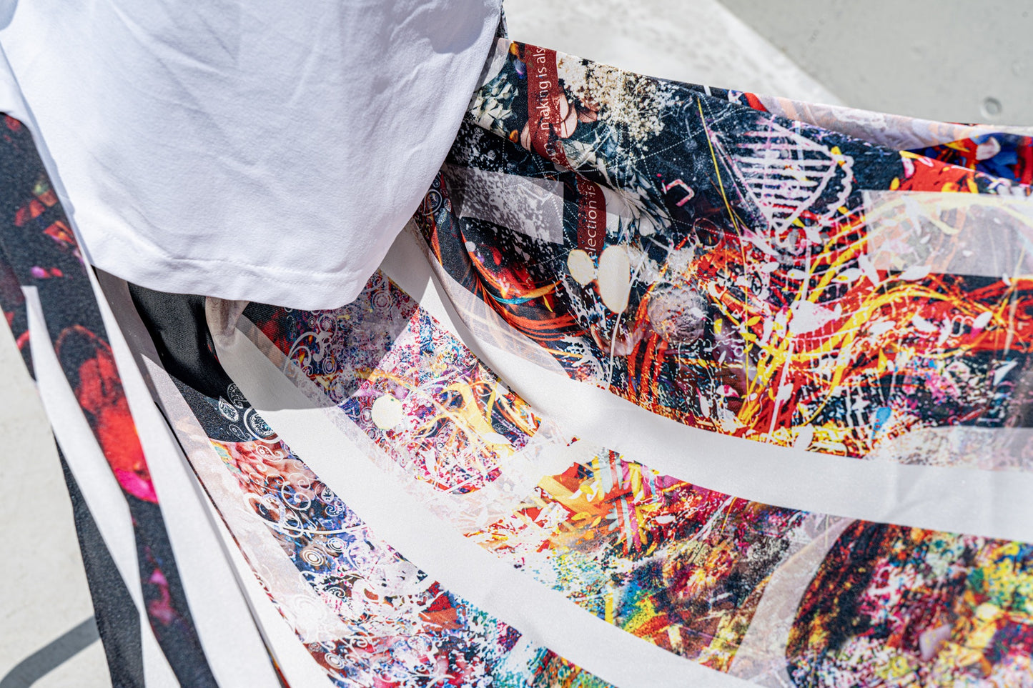 スカーフ90×90 B